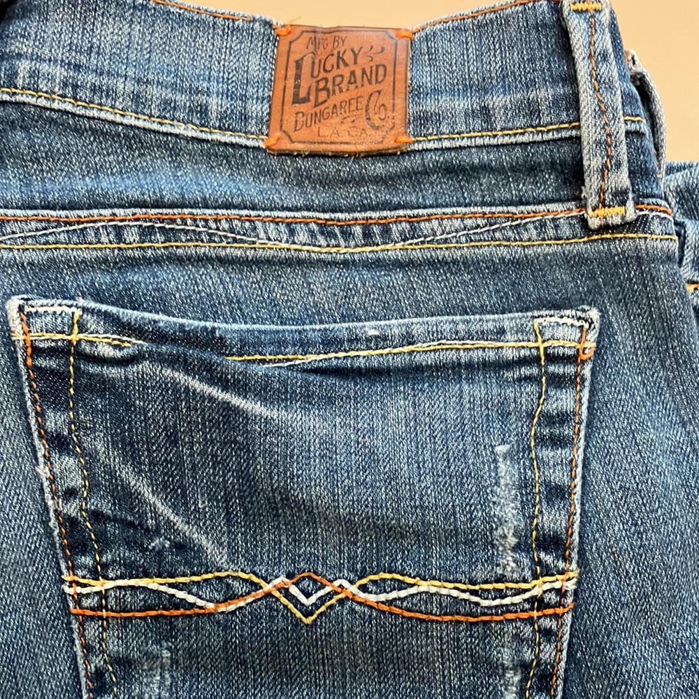 Lucky Brand Bermuda Shorts - Picture 3 of 10